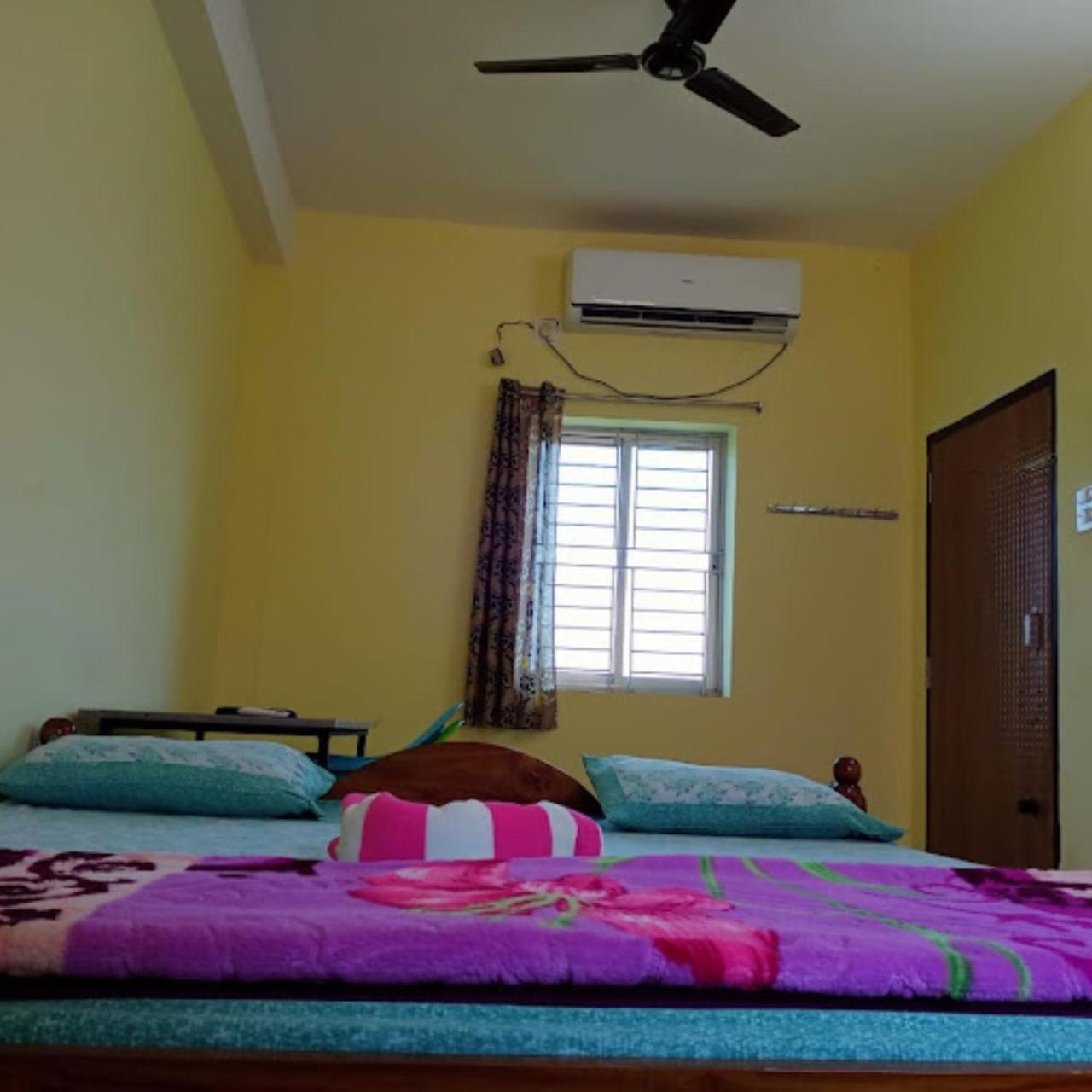 Aiims Nagar Rest House Bhubaneswar Hotell Exteriör bild